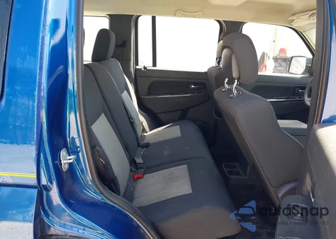 2010 Jeep Liberty Sport z USA, uszkodzony, nr VIN 1J4PN2GK3AW142550